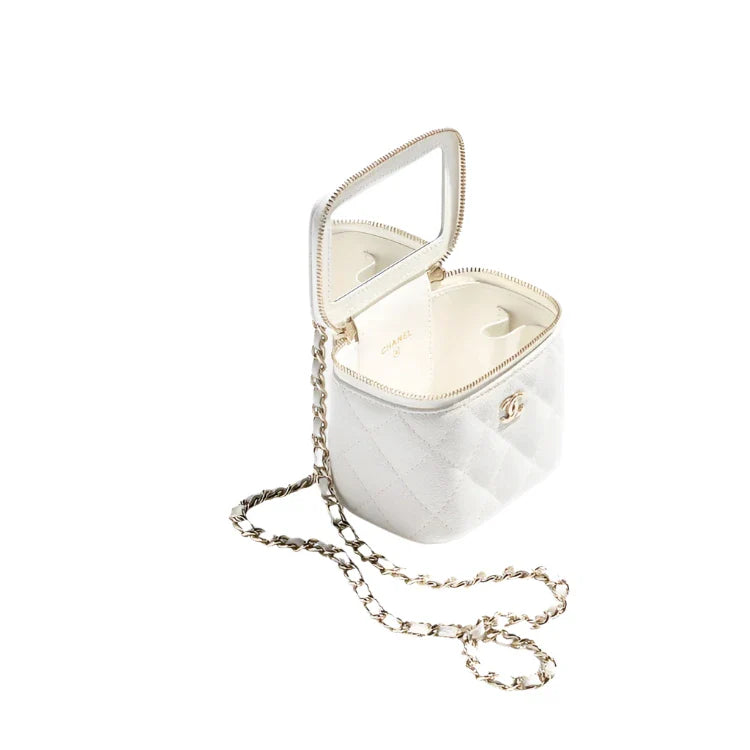 CC Classic Small Vanity With Chain